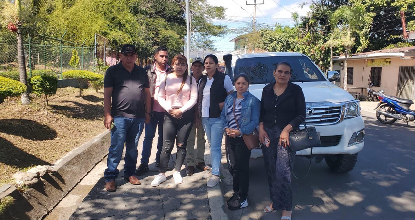 Familiares de la profesora Yajaira María Rugama. Foto: José Enrique Ortega/Radio ABC Stereo