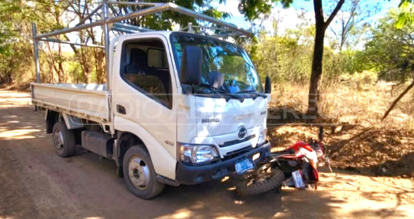 Conductor de camión impactó a motociclista en El Jícaro. Foto: Radio ABC Stereo