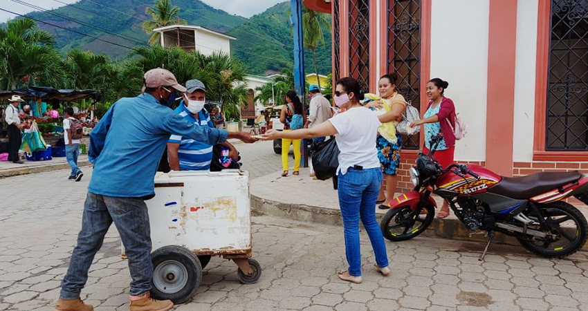 La iniciativa fue impulsada por las hermanas Valenzuela en Quilalí. Foto: Cortesía/Radio ABC Stereo