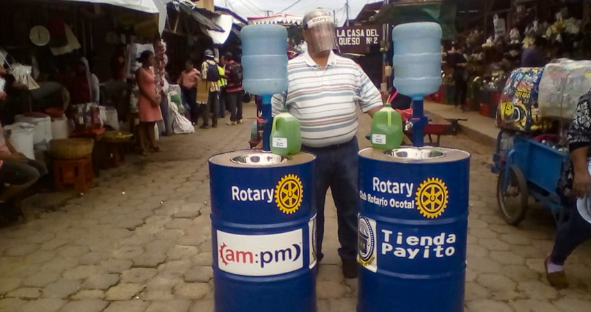Dos de los lavamanos fueron colocados en el Mercado Municipal de Ocotal. Foto: Cortesía
