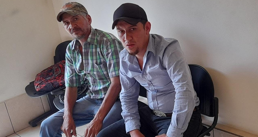 Santos Roberto y José Ananías Peralta demandan justicia. Foro: José Enrique Ortega/Radio ABC Stereo