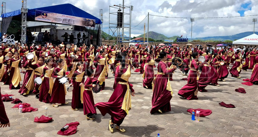 Más de 20 congregaciones evangélicas participaron en la celebración, que tuvo lugar en el parqueo del Estadio de Béisbol Rufo Marín de Estelí.