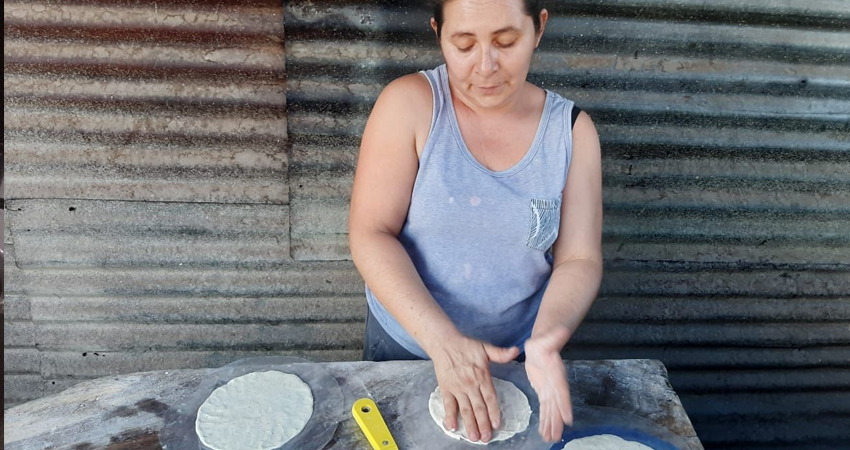 El precio de la tortilla es de 2 a 3 córdobas. Foto: Famnuel Úbeda/Radio ABC Stereo