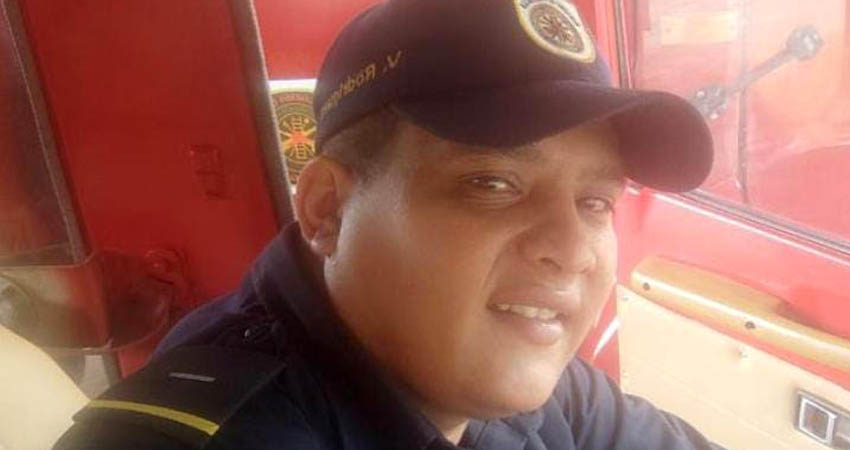 Subteniente de bomberos, Vidal Rodríguez Umanzor. Foto: Cortesía/Radio ABC Stereo