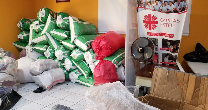 En Cáritas Diocesana Estelí se están recibiendo alimentos y otros artículos para los necesitados. Foto: Roberto Mora/Radio ABC Stereo