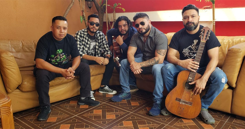 Integrantes de la banda "La Guitarra del Abuelo". Foto: José Enrique Ortega/Radio ABC Stereo