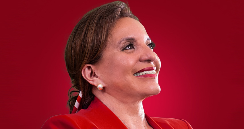 Xiomara Castro, esposa del expresidente Manuel Zelaya Rosales.