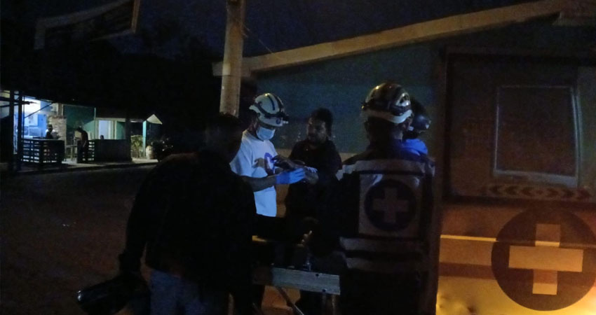 El accidente ocurrió la noche del viernes frente al portón principal de la UNAN-Managua, dejando a dos personas heridas. Foto: José Enrique Ortega/Radio ABC Stereo