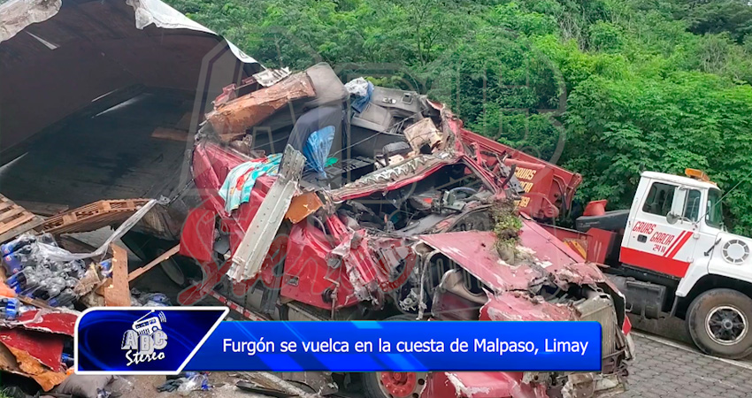 Furgón se vuelca en la cuesta de Malpaso, Limay