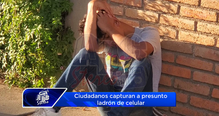 Ciudadanos capturan a presunto ladrón de celular