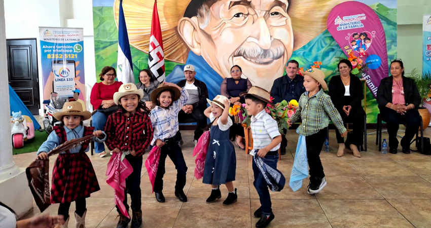 Firma de convenio para CDI. Foto: Cortesía
