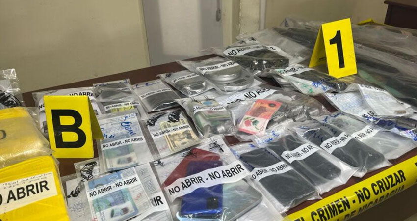 Durante los operativos se incautaron armas, drogas y dinero en efectivo. Foto: La Primerísima