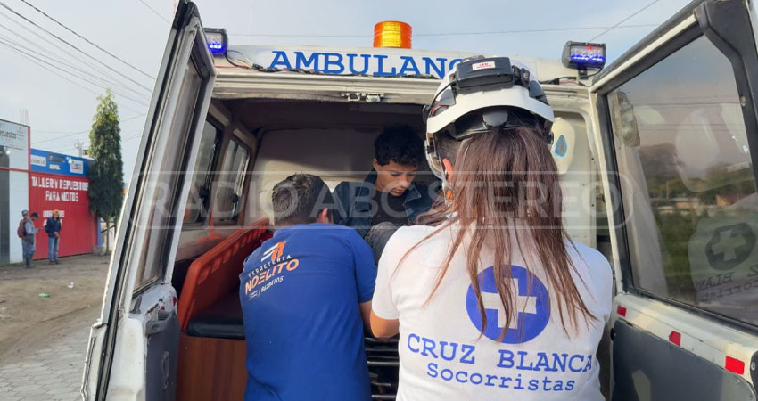 Los jóvenes fueron atendidos por miembros de Cruz Blanca. Foto: Cortesía/Radio ABC Stereo