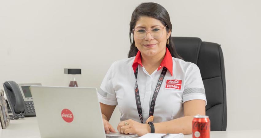 En KOF Nicaragua, el  30 por ciento de las posiciones de liderazgo son ocupadas por el talento femenino. Foto: Coca-Cola