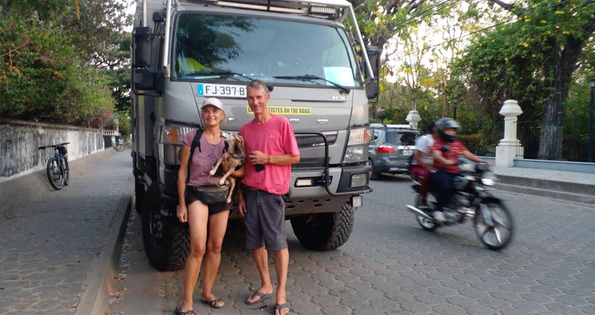 La pareja francesa entró a Nicaragua este fin de semana, a través de la frontera terrestre Las Manos, en Nueva Segovia y tienen previsto recorrer muchos países.