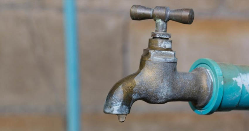 Las familias del sector afectado tienen dificultades para conseguir agua para el consumo. Urgen alternativas para el abastecimiento del vital líquido.