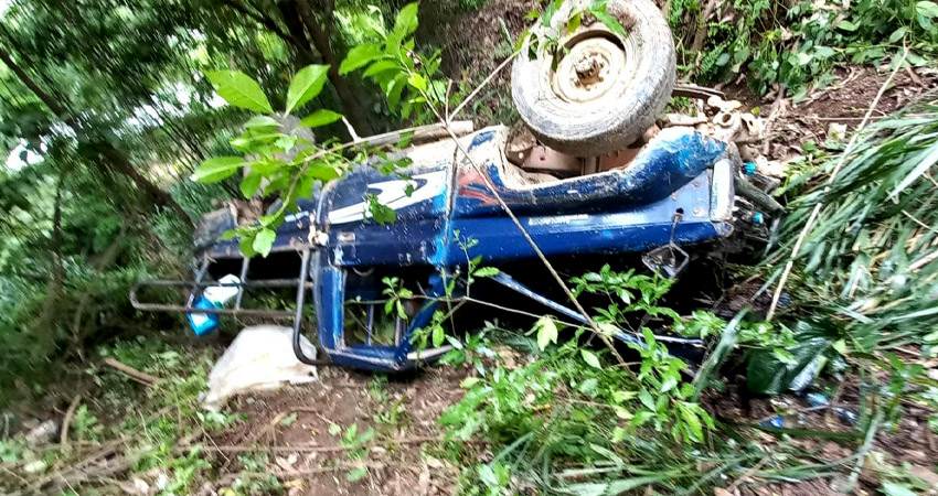La camioneta quedó prácticamente hecha chatarra. Foto: Cortesía/Radio ABC Stereo