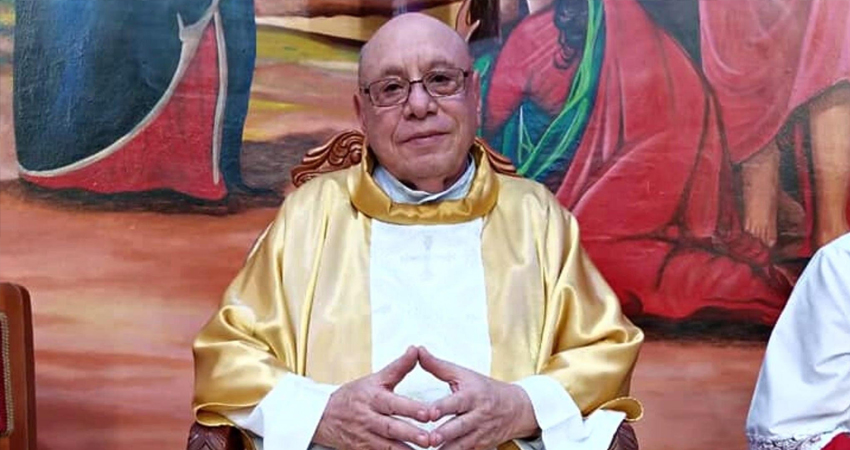 Padre Wester López, párroco del templo San Antonio. Foto: Cortesía/Radio ABC Stereo