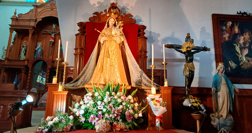 En la Catedral la novena inicia a las 5:00 de la tarde. Foto: Radio ABC Stereo