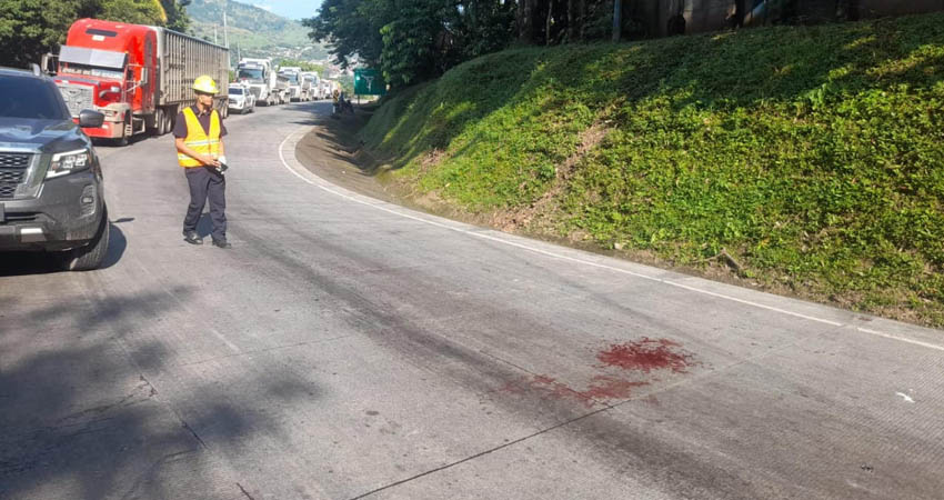 El conductor de la moto sufrió una herida en la cabeza y fue trasladado al hospital primario Dorotea Virginia Granada, de Matiguás.
