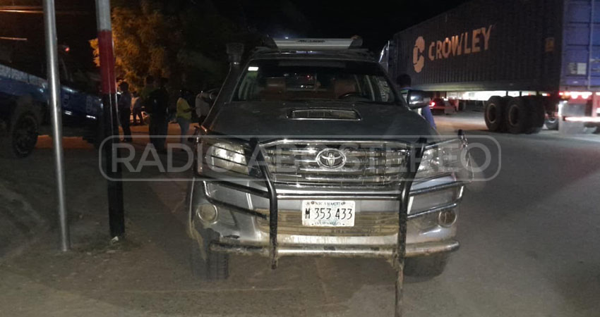 El conductor de la camioneta invadió carril. Foto: Marvin Gadea/Radio ABC Stereo
