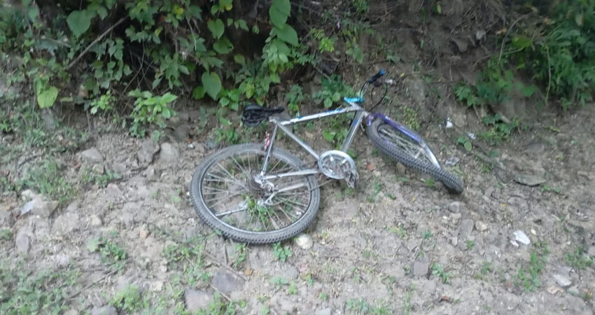 El ciclista resultó con varios golpes. Foto: Cortesía/Radio ABC Stereo