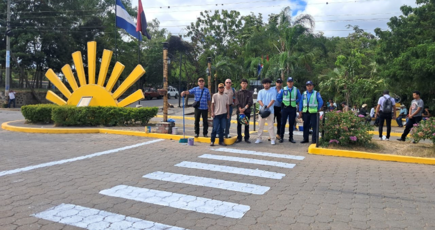 Los pasos peatonales se ubican cerca del mercado municipal. Foto: Cortesía