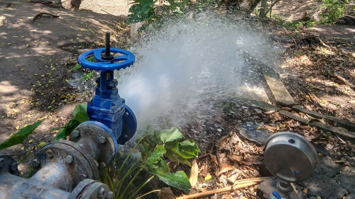 Enacal restablece el servicio de agua en comunidades y sectores ...